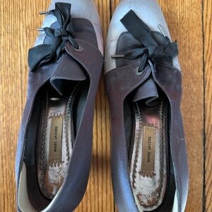 Marc Jacobs Women's Black and Gray Flats